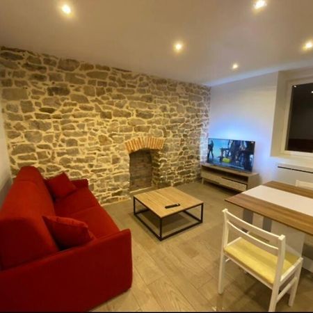 Appartement Avec Terrasse Quimper Esterno foto