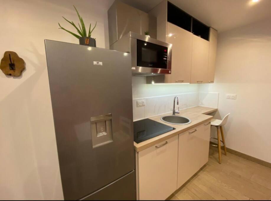 Appartement Avec Terrasse Quimper Esterno foto